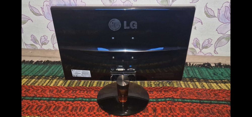 Монітор 21.5" LG Electronics IPS226V-PN