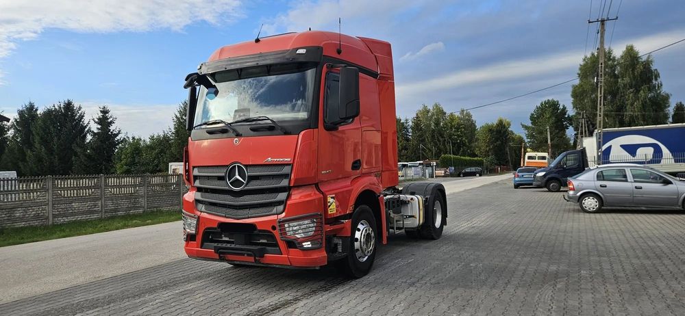 Mercedes-Benz