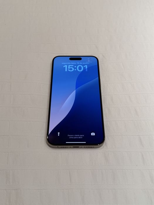 iPhone 15 Pro Max 1TB - Titanio Natural - Desbloqueado - Como novo