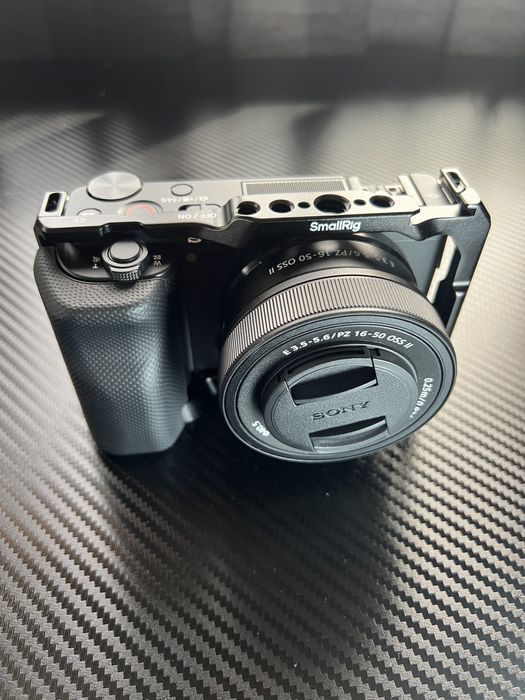 Sony ZV-E10 + Lente (Como Nova) + Pack Super Extras + Garantia Ativa
