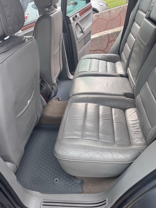 Volkswagen Touareg 2003 року