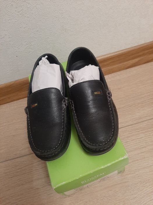 Туфли для мальчика 29,32 р.