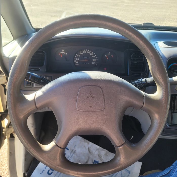 Mitsubishi L400 9 Lugares - Pronta a Circular