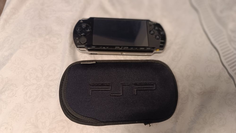 PlayStation PSP 2004 como nova desbloqueada