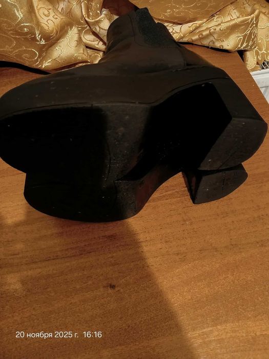 Ботинки на платформе с каблуком