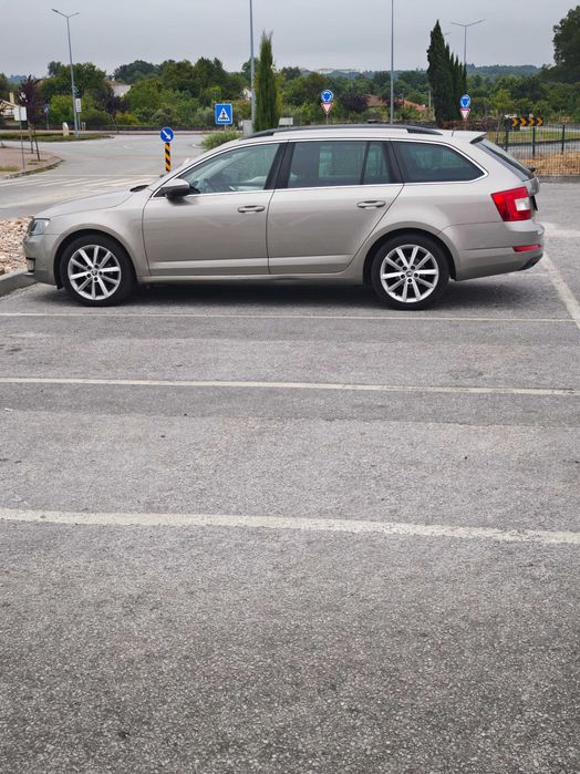 Skoda Octavia Break — fotografia 4