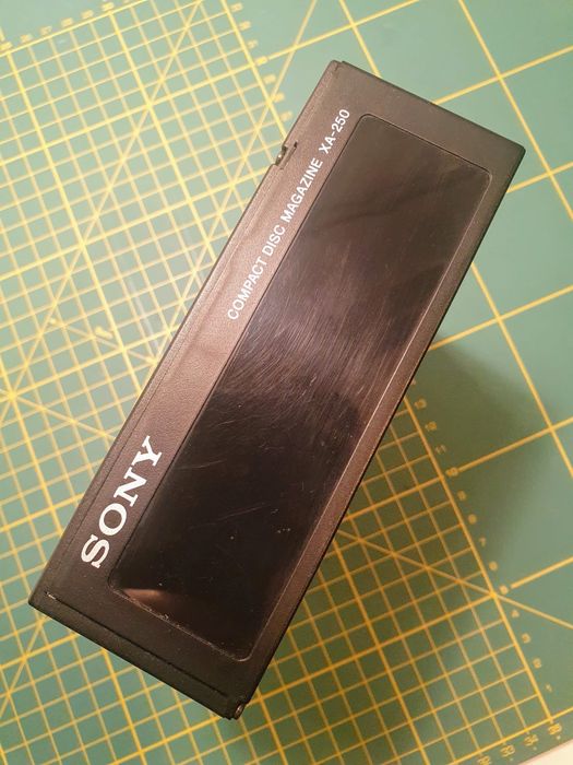 Compact Disc Magazine XA-250