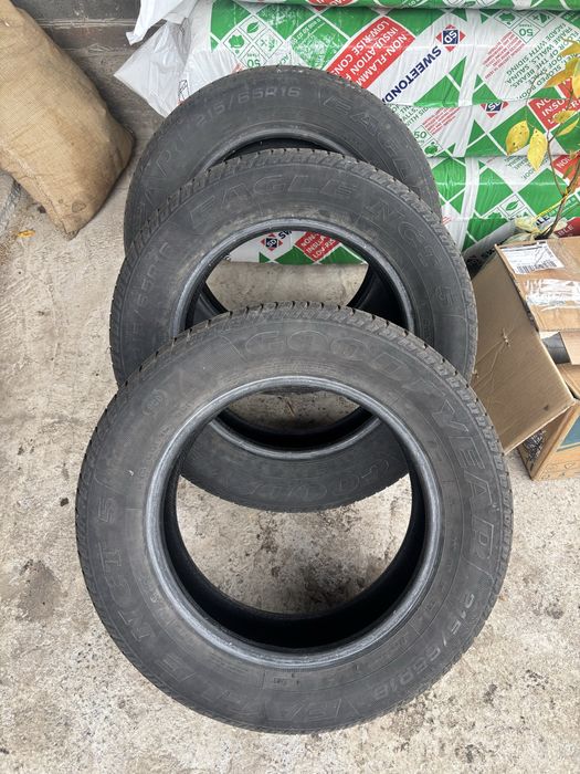 goodyear eagle 215/65 R16