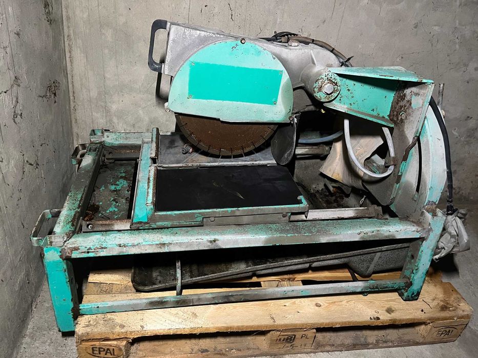 piła do cięcia kostki