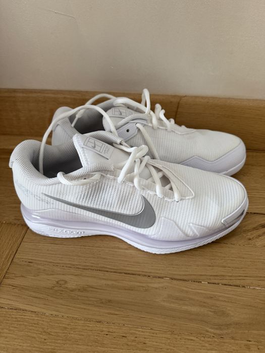 Кросівки для тенісу Nike