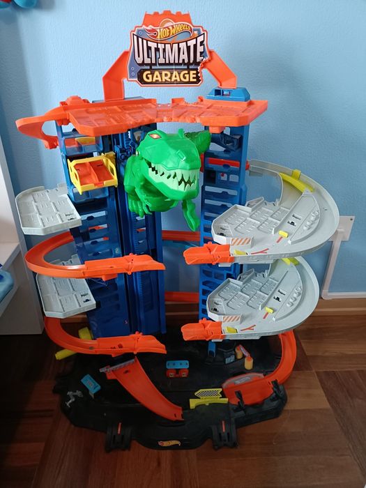 Super garagem hotweels t-rex