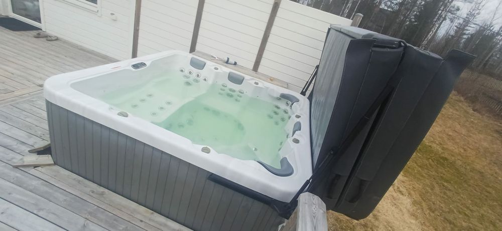 Sprzedam jacuzzi