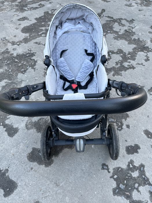 Коляска дитяча 3в1 Adbor OX-V 3в1 в сірому кольорі