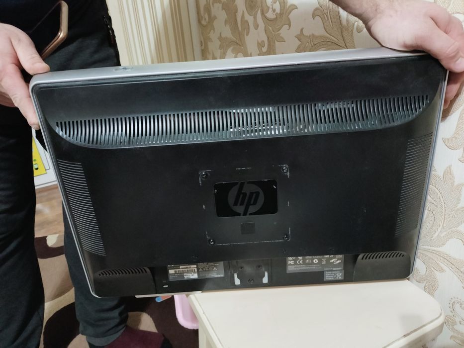 Монітор для комп'ютера