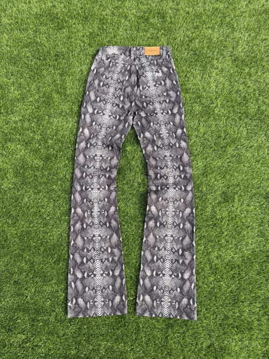 Roberto Cavalli calças flare estampado python