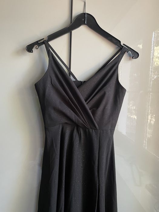 Sukienka XS długa czarna z rozcięciem