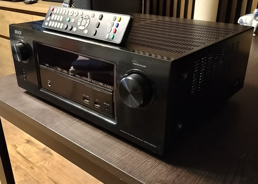 Amplituner Denon AVR - X 3200 W