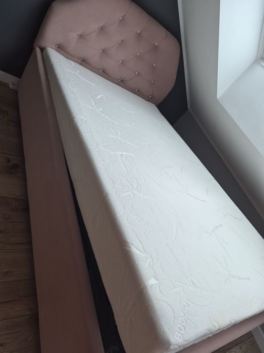Łóżko - łoże tapicerowane 120x200 pudrowy róż + materac - glamour