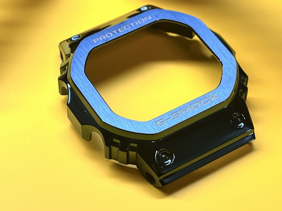 Casio GMW-B5000G-2ER pasek i bezel