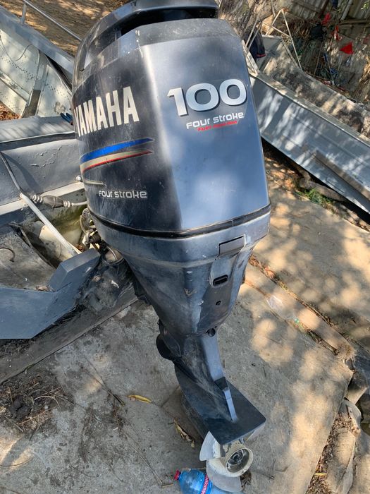 Лодка для профессиональной рыбалки