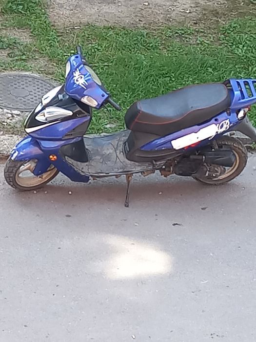 Продам 4 тактний скутер на ходу