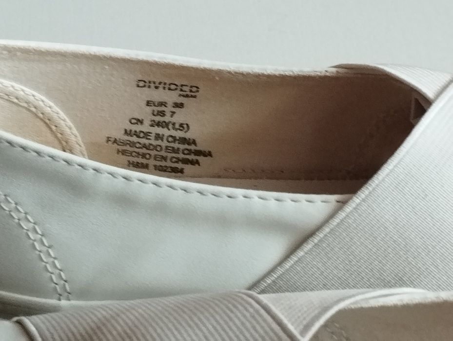 Макасіни DIVIDCD H&M 38розмір  білі