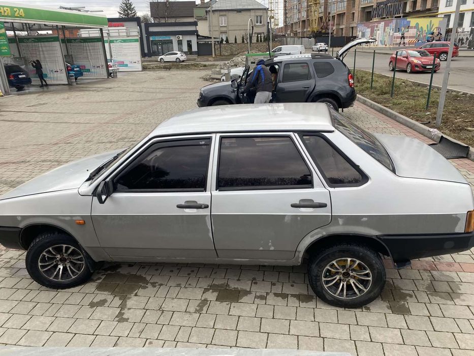 ВАЗ 21099 1'5 бензин