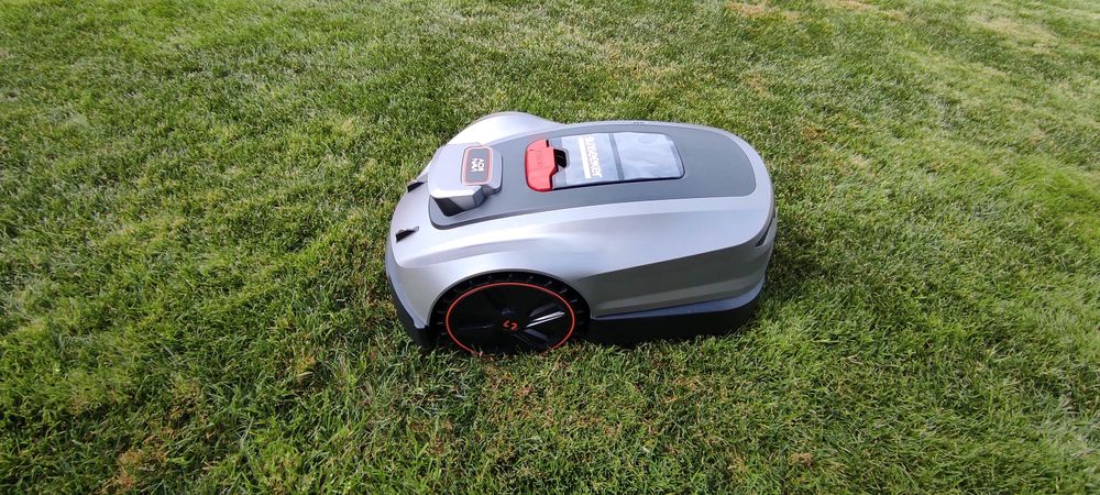 Robot koszący Sunseeker X3 PLUS RTK do 1200m2 kosiarka automatyczna