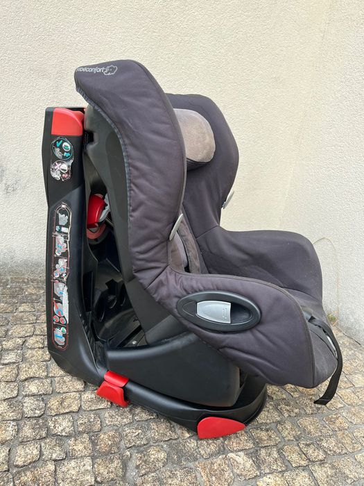 Cadeira auto Axiss da Bebé Confort