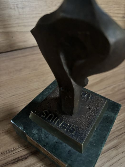 Statułetka sprzedam .!