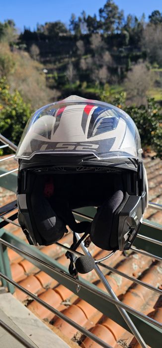 Capacete Modular LS2 versão Valiant II