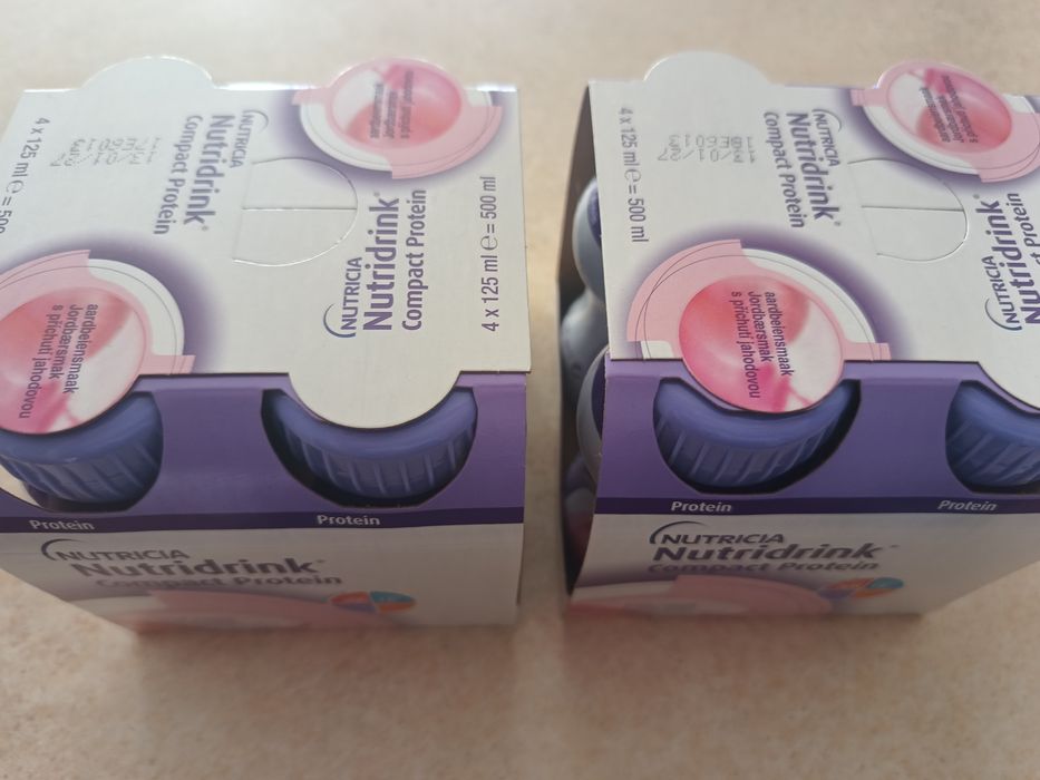 8 sztuk Nutridrink Compact Protein smak truskawkowy