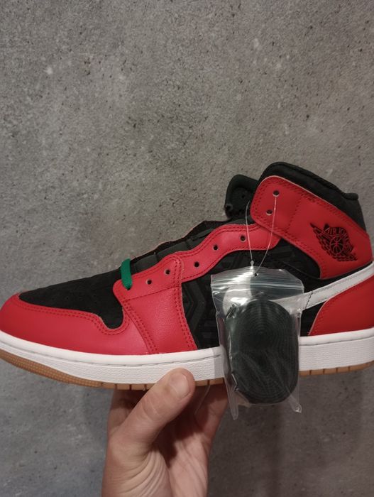 Air Jordan MID 1 Christmas