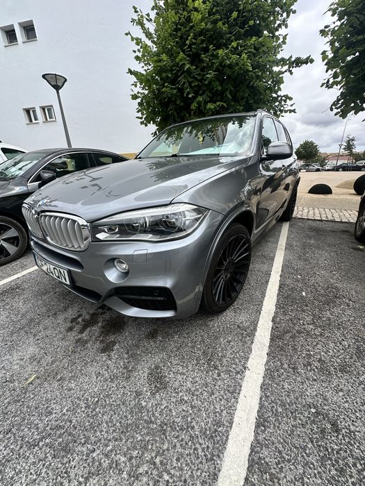 BMW X5 M50d impecavel