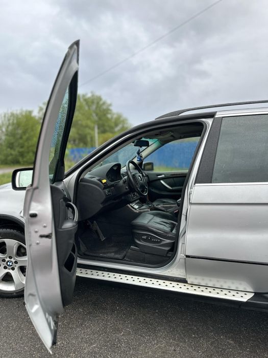 Продам BMW X5 E53 2003
