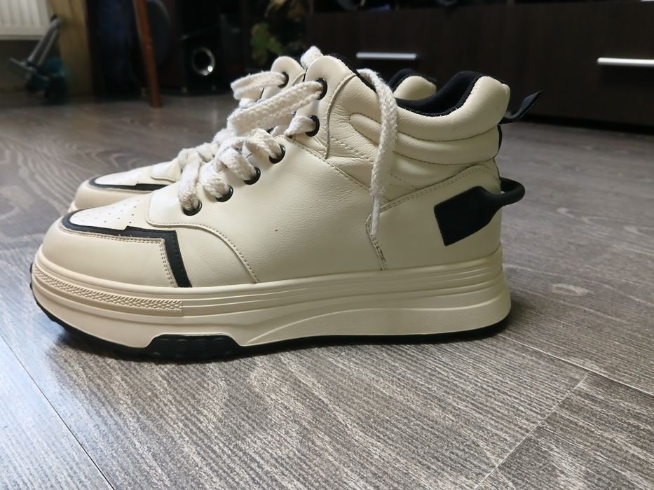 Шкіряні кросівки LONZA