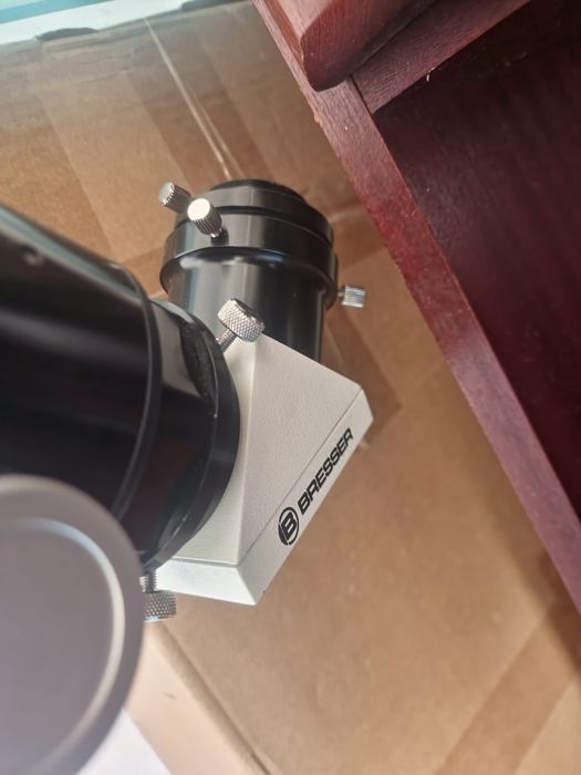 Telescopio  bresser, com motor equatorial