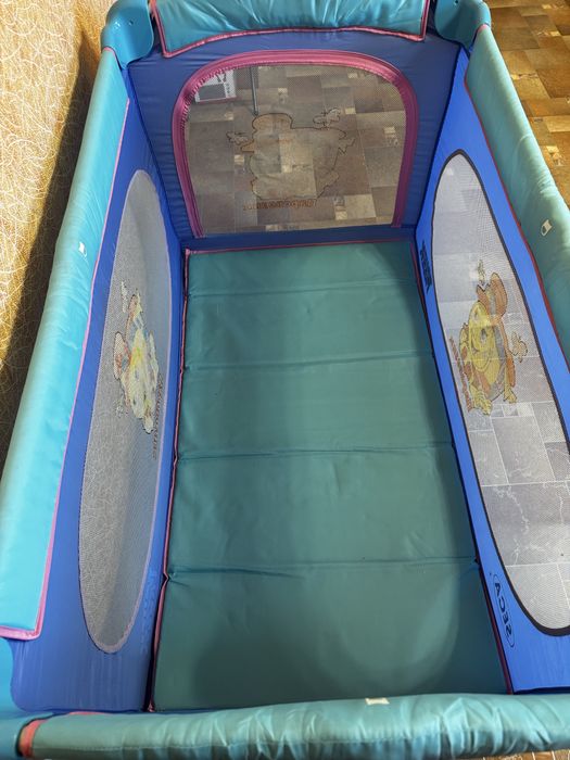 Продам манеж-кроватку Seca б/у