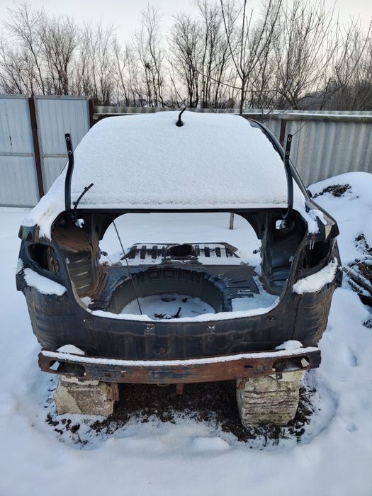 КІА Ріо 2008 рік 1.4 газ по запчастинам