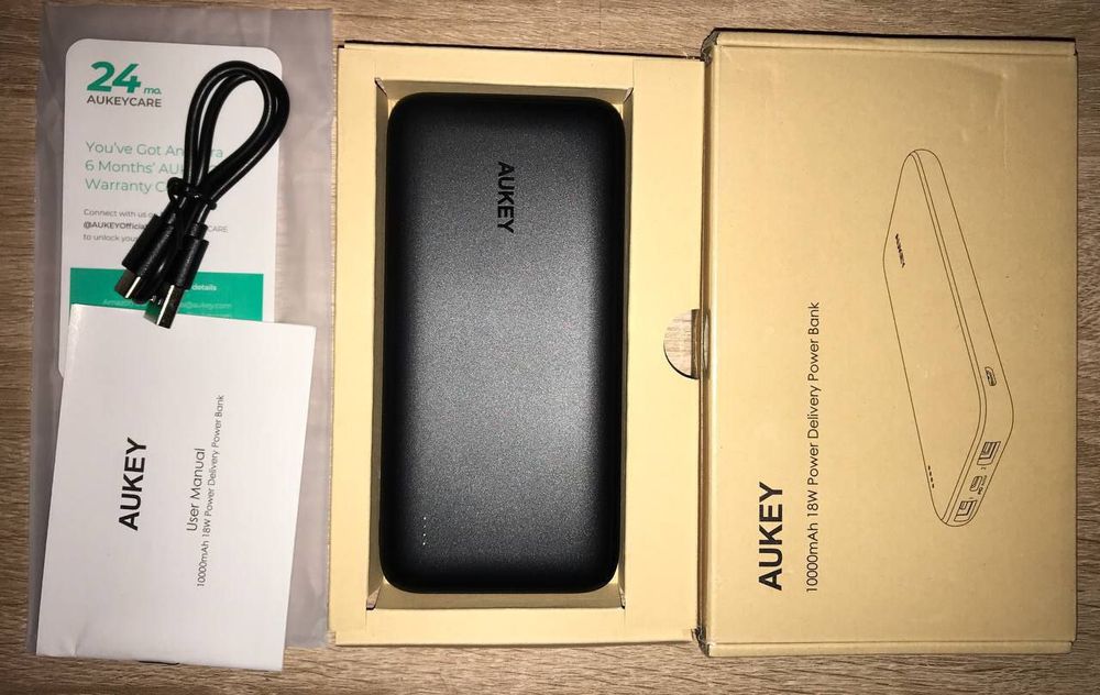 Павербанк Aukey, 10000 mAh. Powerbank. Зарядка. Аккумулятор. Есть опт.