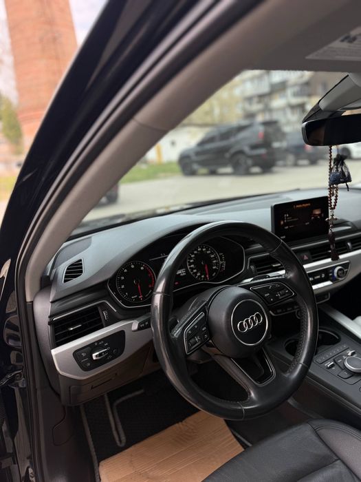 Продам Audi a4 b9
