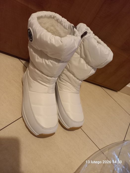 Nowe śniegowce damskie biale 40