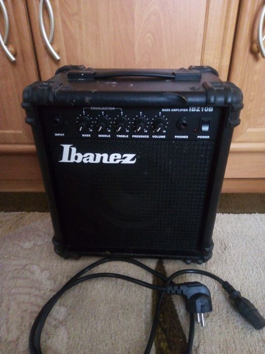 Wzmacniacz do gitary elektrycznej Kolumna