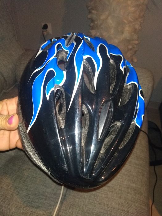 Kask młodzieżowy na rower