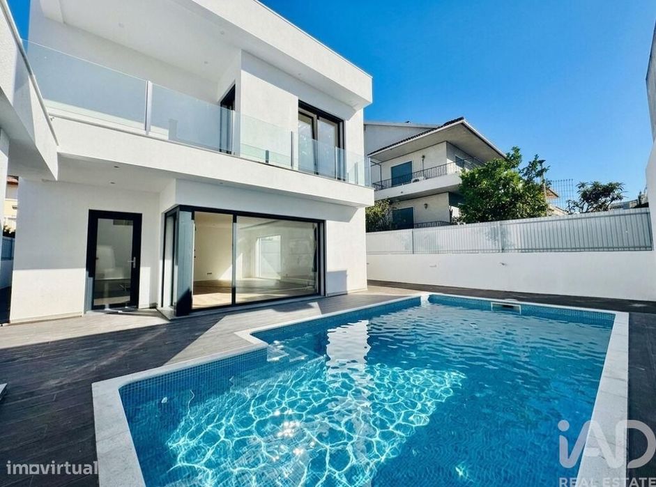 Casa / Villa em Amora de 160,00 m2