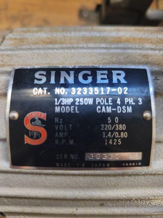 Vendo motor  de máquina de costura