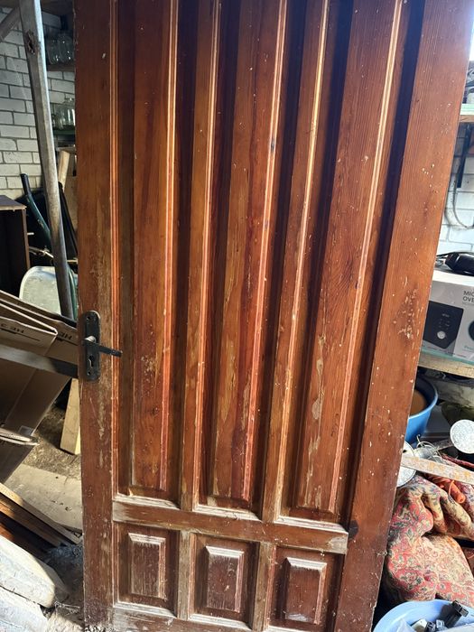 Двері вхідні деревяні