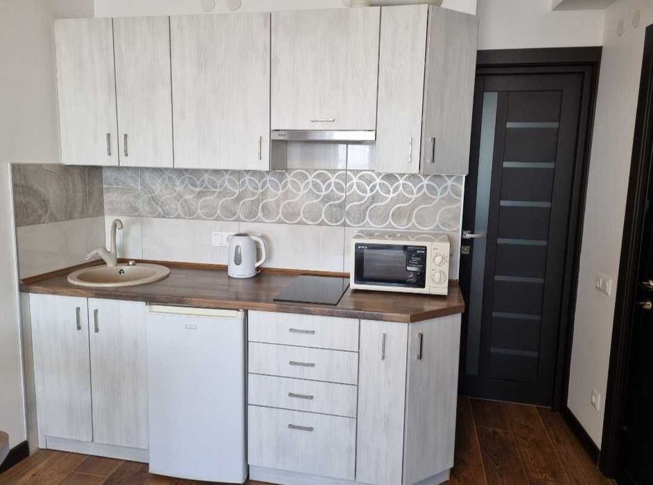 Автоеомне живлення Подобова, погодинна оренда квартир Сихів, Бережансь