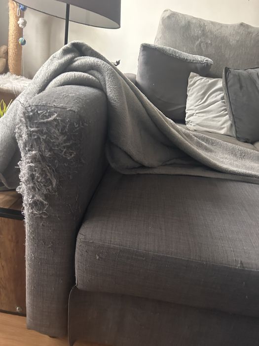 FRIHETEN Sofá-cama de canto c/arrumação, Skiftebo cinz esc.