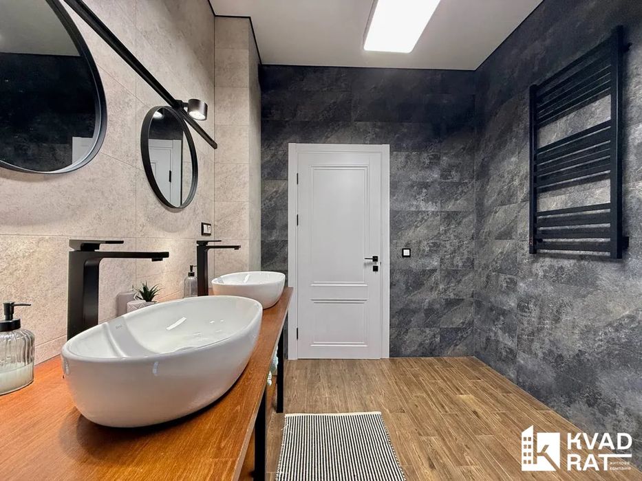 Одноповерховий будинок із якісним ремонтом та басейном